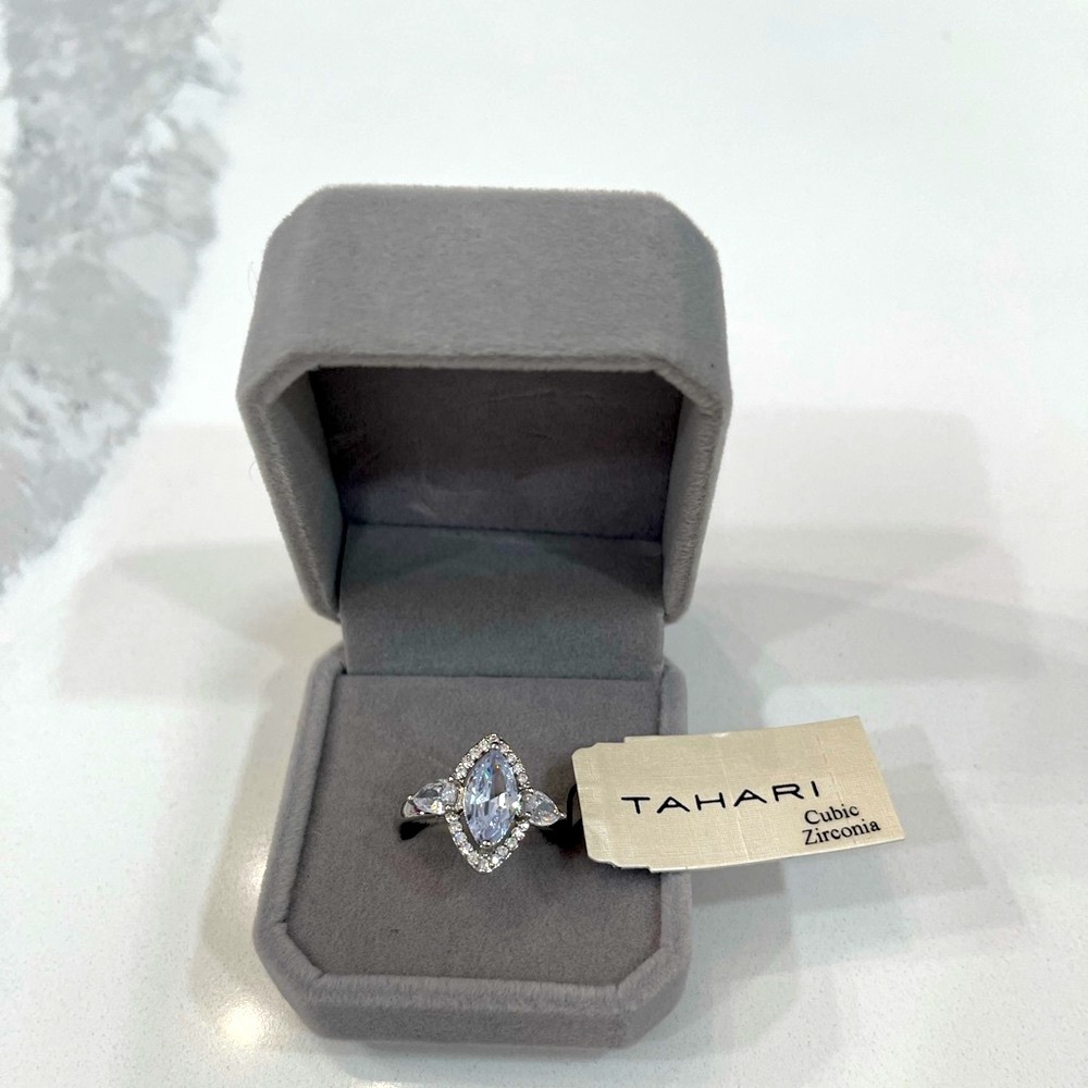 TAHARI Ring silver NWT